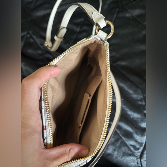 ✨ Coach Crossbody – Pre-Loved, Like New ✨ - Picture 7 of 8